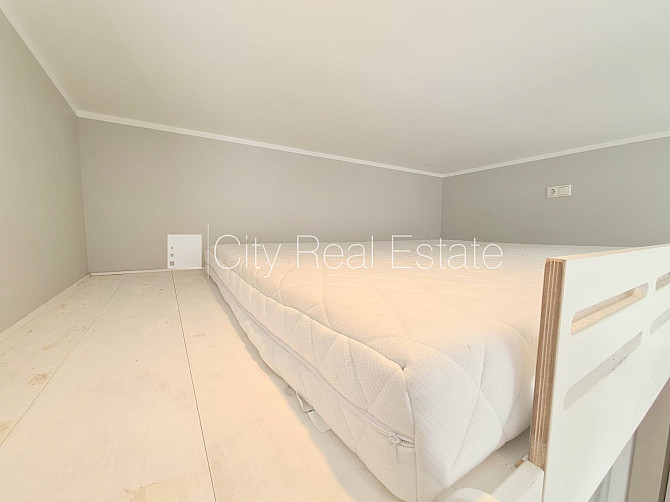 Pagalma ēka, renovēta māja, slēgts pagalms, ieeja no pagalma, kāpņu telpa pēc kapitālā Rīga - foto 10