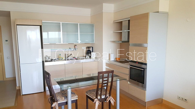 Projekts - Panorama Plaza, jaunceltne, slēgta teritorija, ieeja no ielas, ir lifts, logi vērsti Rīga - foto 4