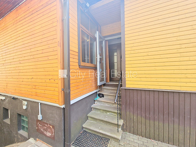 Fasādes māja, renovēta māja, slēgts pagalms, iežogota teritorija, vieta automašīnai, ieeja Jūrmala - foto 15