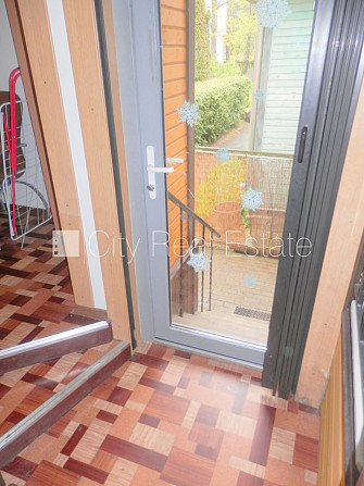 Fasādes māja, renovēta māja, slēgts pagalms, iežogota teritorija, vieta automašīnai, ieeja Jūrmala - foto 14