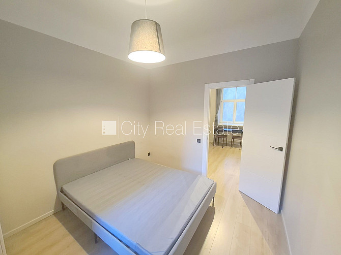 Pagalma ēka, renovēta māja, slēgts pagalms, ieeja no ielas un pagalma, ir lifts, kāpņu telpa Rīga - foto 1