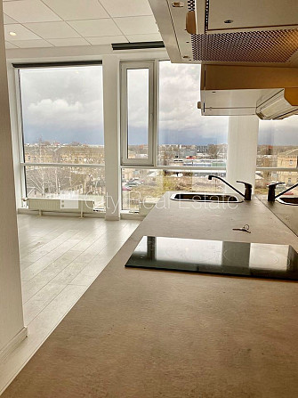 Фасадный дом, реновированный дом, закрытый двор, вход с улицы, лестничная клетка Рига - изображение 2