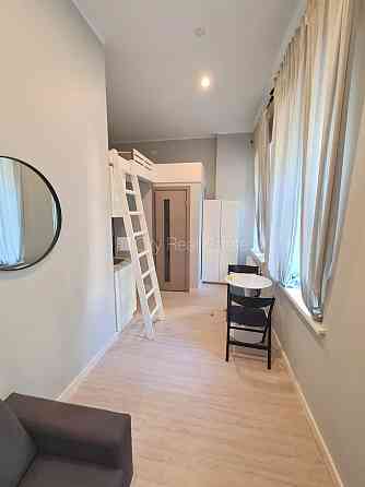 Фасадный дом, реновированный дом, закрытый двор, вход с улицы и со двора, Rīga