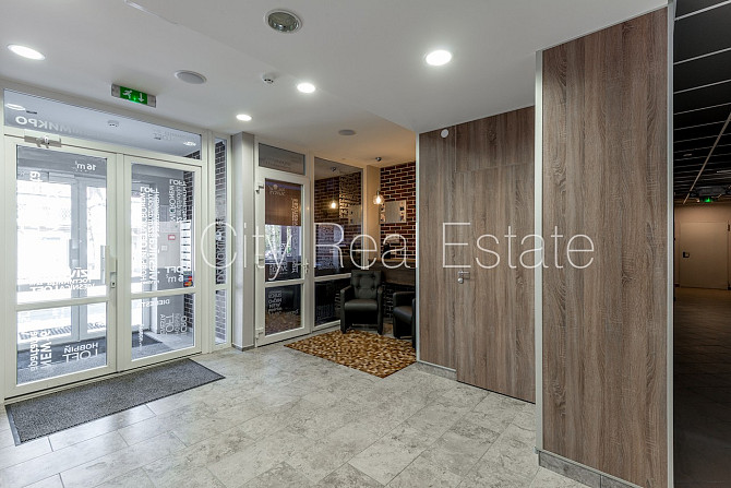 Renovēta māja, labiekārtota apzaļumota teritorija, kāpņu telpa pēc kapitālā remonta, Rīga - foto 16