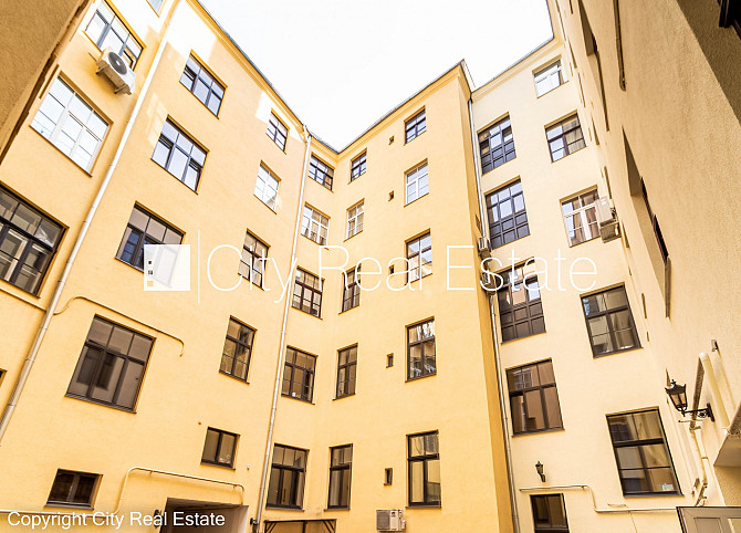 Земля в собственности, фасадный дом, реновированный дом, вход со двора, Рига - изображение 12