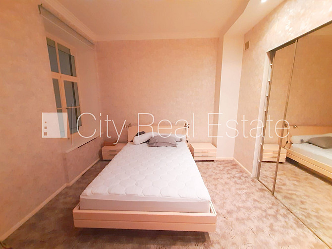 Земля в собственности, фасадный дом, реновированный дом, вход со двора, Рига - изображение 5