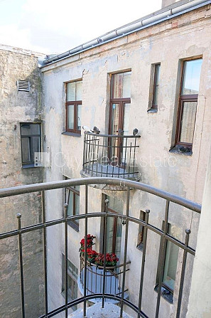 Fasādes māja, slēgts pagalms, ieeja no ielas, ir lifts, kāpņu telpa pēc kapitālā remonta, Rīga - foto 11