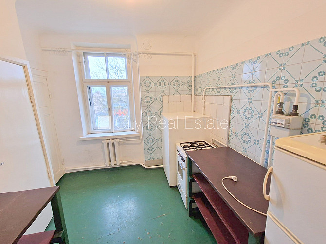 Pagalma māja, renovēta māja, slēgta teritorija, ieeja no pagalma, kāpņu telpa pēc Rīga - foto 13