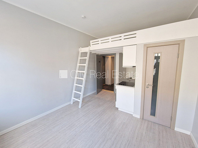 Fasādes māja, renovēta māja, slēgts pagalms, ieeja no ielas, kāpņu telpa pēc kosmētiskā Rīga - foto 8