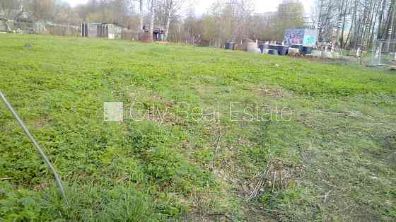 Возможна малоэтажная постройка, разрешено строить одноэтажное здание, разрешено Rīga