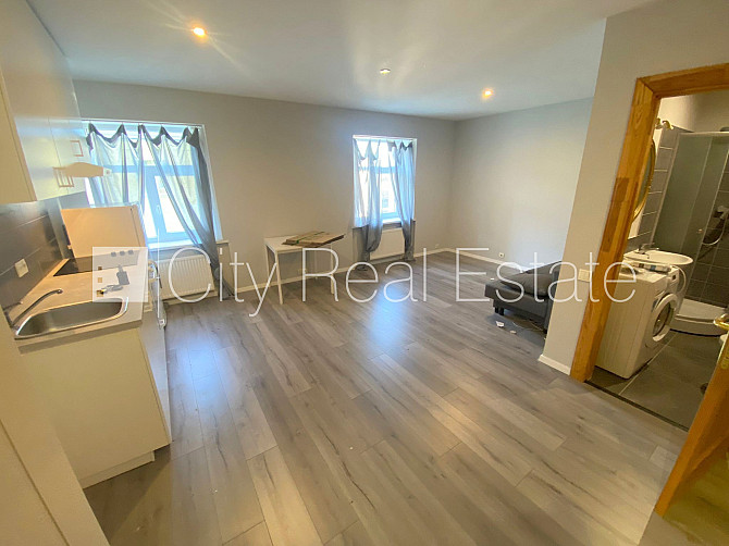 Pagalma ēka, renovēta māja, slēgts pagalms, ieeja no ielas un pagalma, kāpņu telpa pēc Rīga - foto 6