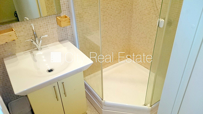 Фасадный дом, окна выходят на улицу, количество спален 1 шт., одна изолированная Рига - изображение 12