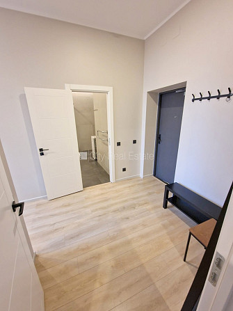 Fasādes māja, renovēta māja, slēgts pagalms, ieeja no ielas un pagalma, ir lifts, kāpņu Rīga - foto 14