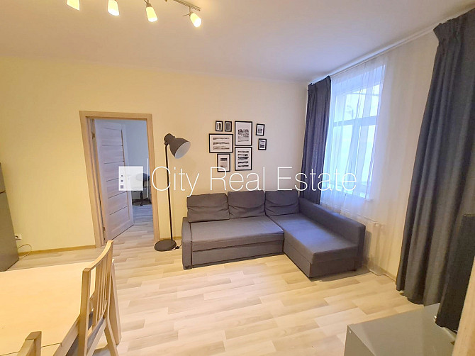 Pagalma ēka, renovēta māja, slēgts pagalms, iespēja nomāt autostāvvietu, ieeja no pagalma, Rīga - foto 3