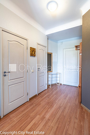 Fasādes māja, renovēta māja, slēgts pagalms, ieeja no ielas, kāpņu telpa pēc kosmētiskā Rīga - foto 13