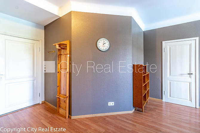 Fasādes māja, renovēta māja, slēgts pagalms, ieeja no ielas, kāpņu telpa pēc kosmētiskā Rīga - foto 12