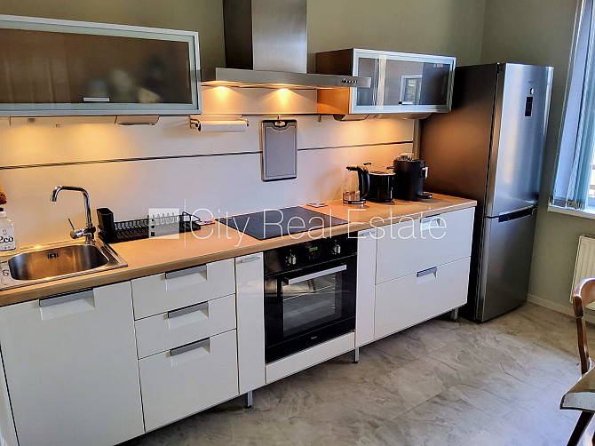 Jaunceltne, teritorijas iebrauktuves vārti aprīkoti ar automatizētu atvēršanās un Jūrmala - foto 8