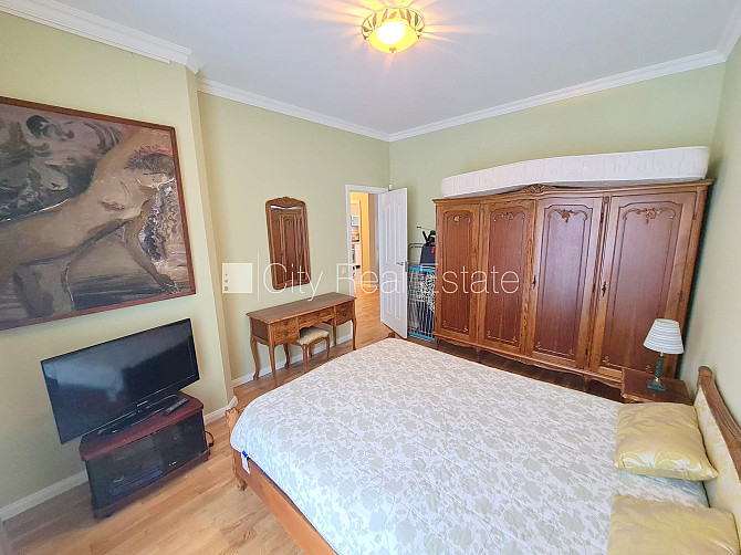 Jaunceltne, teritorijas iebrauktuves vārti aprīkoti ar automatizētu atvēršanās un Jūrmala - foto 9