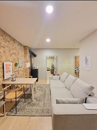 Projekts - Strēlnieku 13, pagalma ēka, renovēta māja, ieeja no ielas, kāpņu telpa pēc Rīga - foto 15