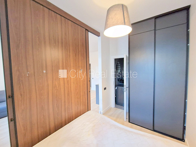 Fasādes māja, renovēta māja, slēgts pagalms, ieeja no ielas, ir lifts, kāpņu telpa pēc Rīga - foto 8