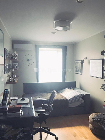 Fasādes māja, slēgts pagalms, vieta automašīnai, ieeja no ielas, kāpņu telpa pēc Rīga - foto 19