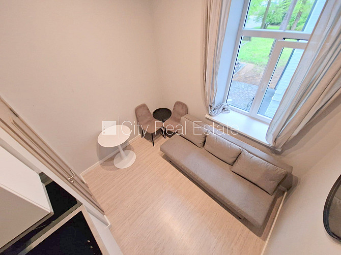 Fasādes māja, renovēta māja, slēgts pagalms, ieeja no ielas, kāpņu telpa pēc kapitālā Rīga - foto 5