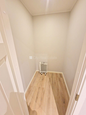 Pagalma ēka, renovēta māja, slēgts pagalms, ieeja no ielas un pagalma, logi vērsti uz ielas Rīga - foto 16