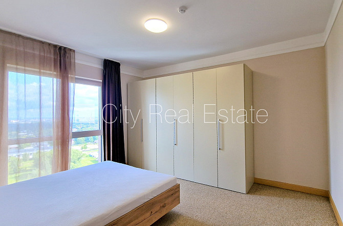 Jaunceltne, slēgta teritorija, teritorijas iebrauktuves vārti aprīkoti ar automatizētu Rīga - foto 14