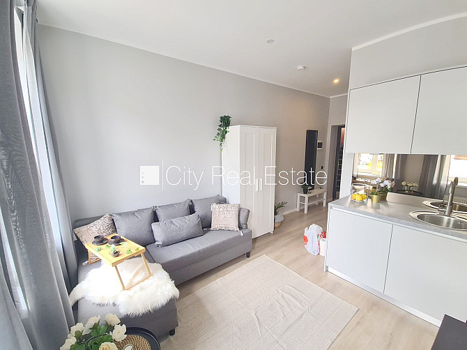 Fasādes māja, renovēta māja, slēgts pagalms, ieeja no ielas un pagalma, kāpņu telpa pēc Rīga - foto 6