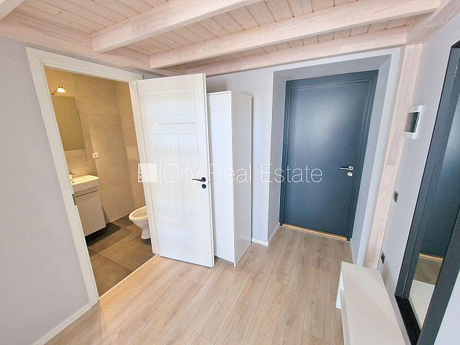 Fasādes māja, renovēta māja, slēgts pagalms, ieeja no ielas un pagalma, kāpņu telpa pēc Rīga - foto 10