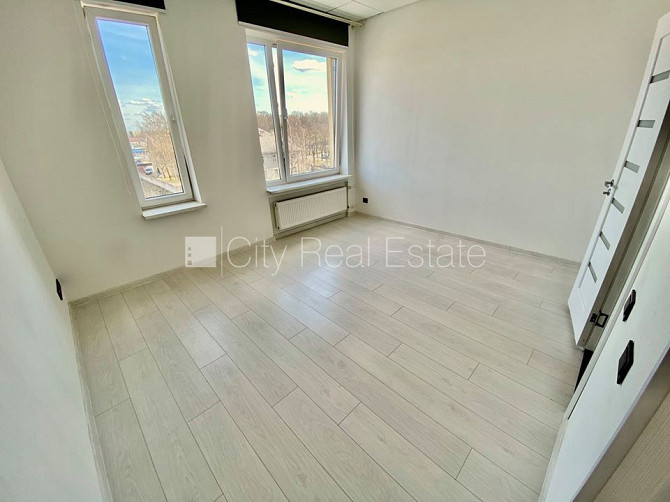 Fasādes māja, renovēta māja, slēgts pagalms, ieeja no ielas, ir lifts, kāpņu telpa pēc Rīga - foto 8