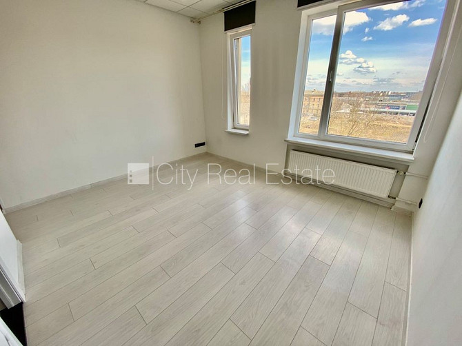 Fasādes māja, renovēta māja, slēgts pagalms, ieeja no ielas, ir lifts, kāpņu telpa pēc Rīga - foto 5