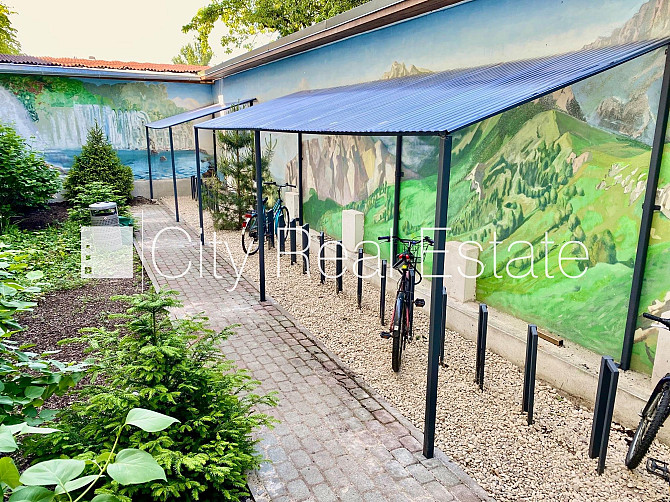 Pagalma ēka, renovēta māja, slēgts pagalms, ieeja no ielas un pagalma, kāpņu telpa pēc Rīga - foto 7