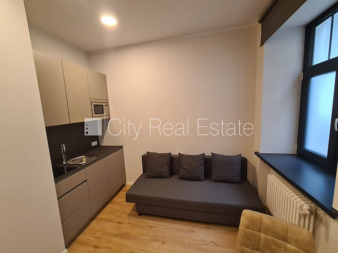 Pagalma ēka, renovēta māja, slēgts pagalms, ieeja no pagalma, ir lifts, kāpņu telpa pēc Rīga - foto 6