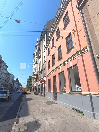 Fasādes māja, renovēta māja, ieeja no ielas un pagalma, kāpņu telpa pēc kosmētiskā Rīga - foto 15