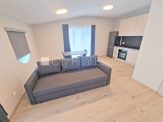 Fasādes māja, renovēta māja, slēgts pagalms, iežogota teritorija, vieta automašīnai, Rīga - foto 10