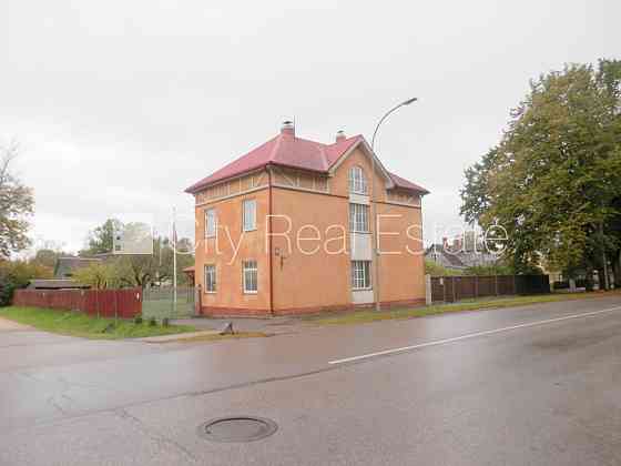 Новостройка, благоустроенная озеленённая территория, закрытая территория, Jūrmala