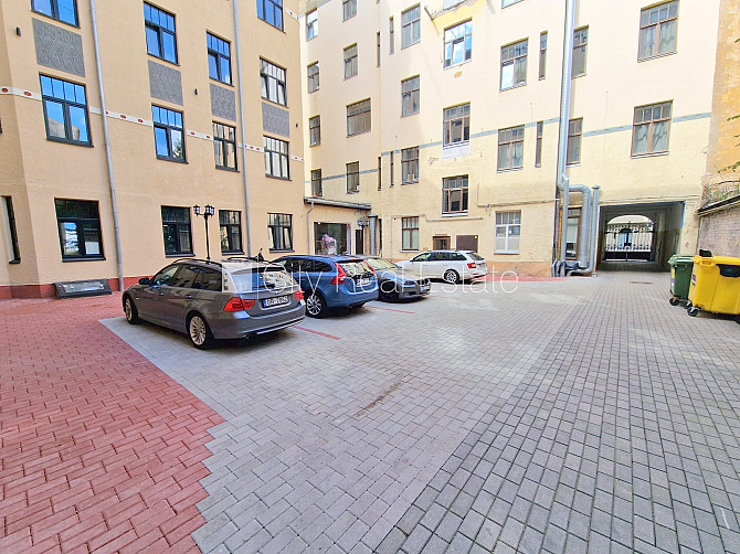 Pagalma ēka, renovēta māja, slēgts pagalms, apsargāts pagalms, ieeja no ielas un pagalma, Rīga - foto 13