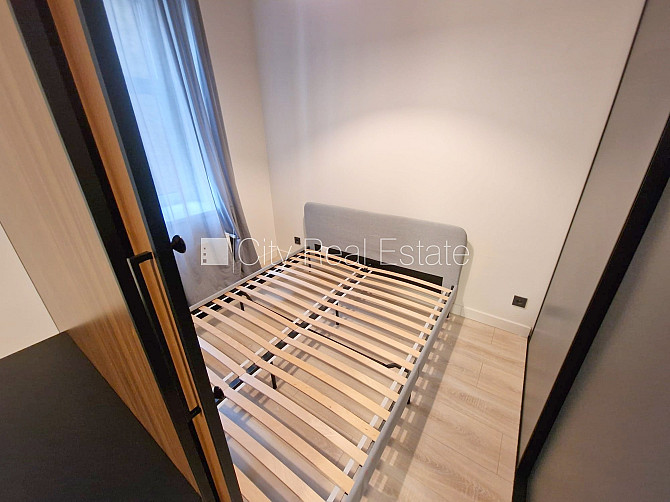 Fasādes māja, renovēta māja, slēgts pagalms, ieeja no ielas, ir lifts, kāpņu telpa pēc Rīga - foto 18