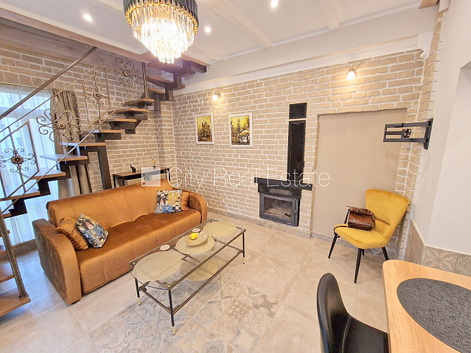 Fasādes māja, zaļā teritorija, slēgts pagalms, ieeja no ielas un pagalma, logi vērsti mājas Rīga - foto 4