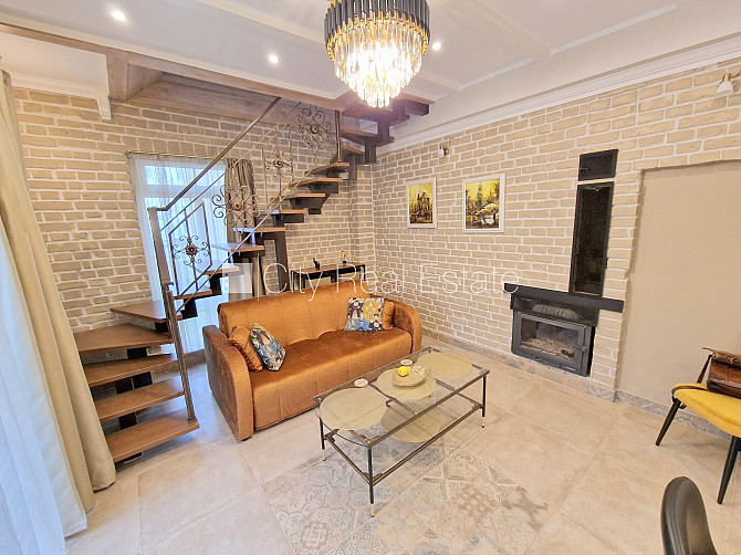 Fasādes māja, zaļā teritorija, slēgts pagalms, ieeja no ielas un pagalma, logi vērsti mājas Rīga - foto 3