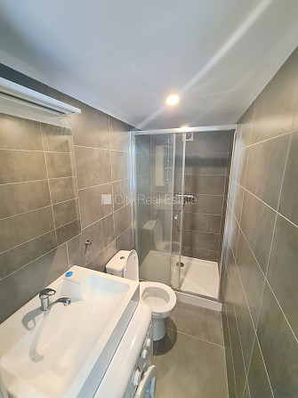 Pagalma ēka, renovēta māja, slēgts pagalms, ieeja no ielas un pagalma, kāpņu telpa pēc Rīga - foto 10