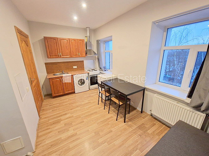 Fasādes māja, renovēta māja, slēgts pagalms, ieeja no ielas, kāpņu telpa pēc kosmētiskā Rīga - foto 3