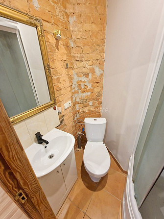 Fasādes māja, renovēta māja, slēgts pagalms, ieeja no ielas, kāpņu telpa pēc kosmētiskā Rīga - foto 9