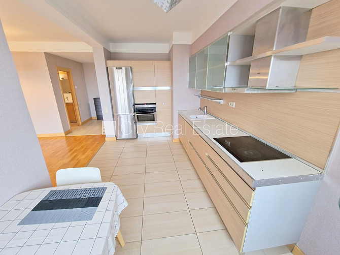 Projekts - Panorama Plaza, jaunceltne, pagalma ēka, labiekārtota apzaļumota teritorija, slēgts Rīga - foto 11