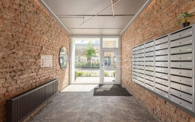 Fasādes māja, renovēta māja, labiekārtota apzaļumota teritorija, slēgts pagalms, ieeja no Rīga - foto 17