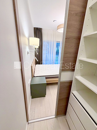 Fasādes māja, renovēta māja, slēgts pagalms, iežogota teritorija, vieta automašīnai, ieeja Rīga - foto 7