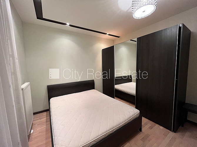 Новостройка, зеленая территория, территория обнесена забором, бесплатная Юрмала - изображение 12