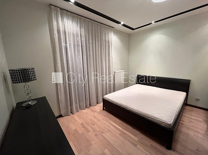 Новостройка, зеленая территория, территория обнесена забором, бесплатная Юрмала - изображение 11