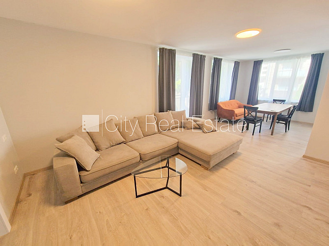 Fasādes māja, renovēta māja, slēgts pagalms, iežogota teritorija, vieta automašīnai, ieeja Rīga - foto 6